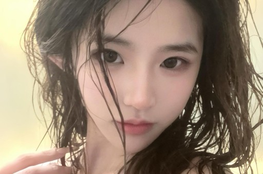 同样是售假董宇辉的全额退款比李维刚的假一赔十差了十八条街