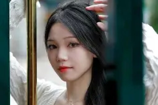 1天4瓜！离婚、全网被封禁、被逼发身体私密照、韩红最让人意外
